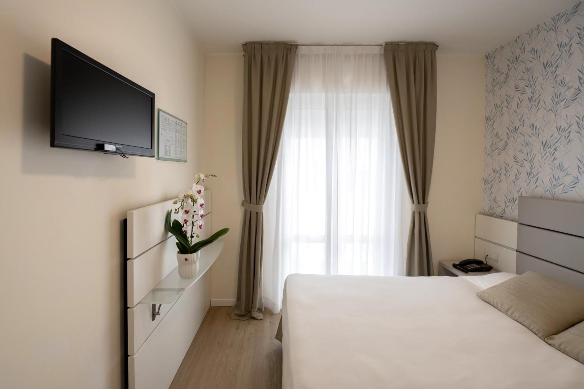 Hotel Astoria Caorle Buitenkant foto