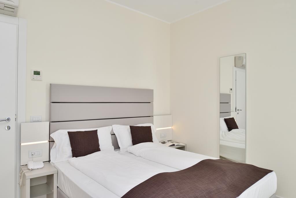 Hotel Astoria Caorle Buitenkant foto