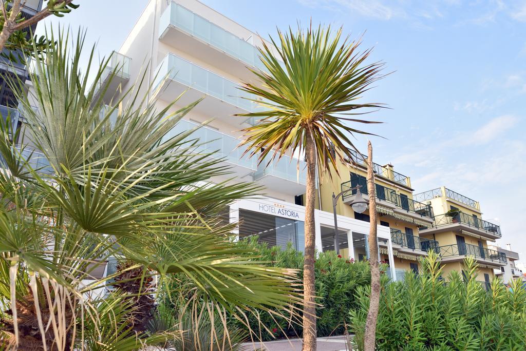 Hotel Astoria Caorle Buitenkant foto